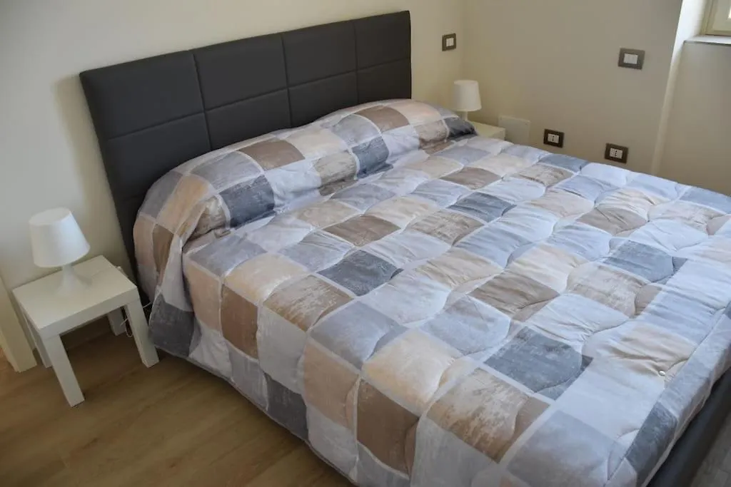 Casa Vacanze Casa Vittoria Cod.017106-Cni-00074 Marone 0*,  Olaszország